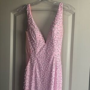 Chic Backless Pink Dress with Bead Embellishments